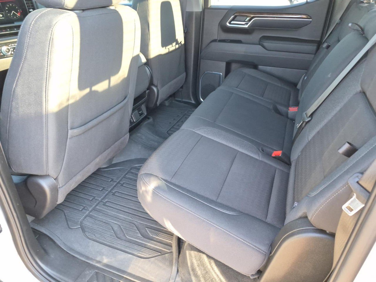 Used 2024 GMC Sierra 1500 Elevation w/ LPO, Elevation Black Package AWD/4WD image 15