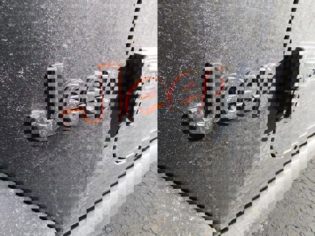 Used 2024 Jeep Gladiator Mojave w/ Technology Group image 6