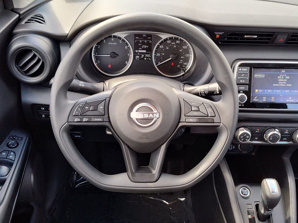 Used 2025 Nissan Kicks Play S image 19