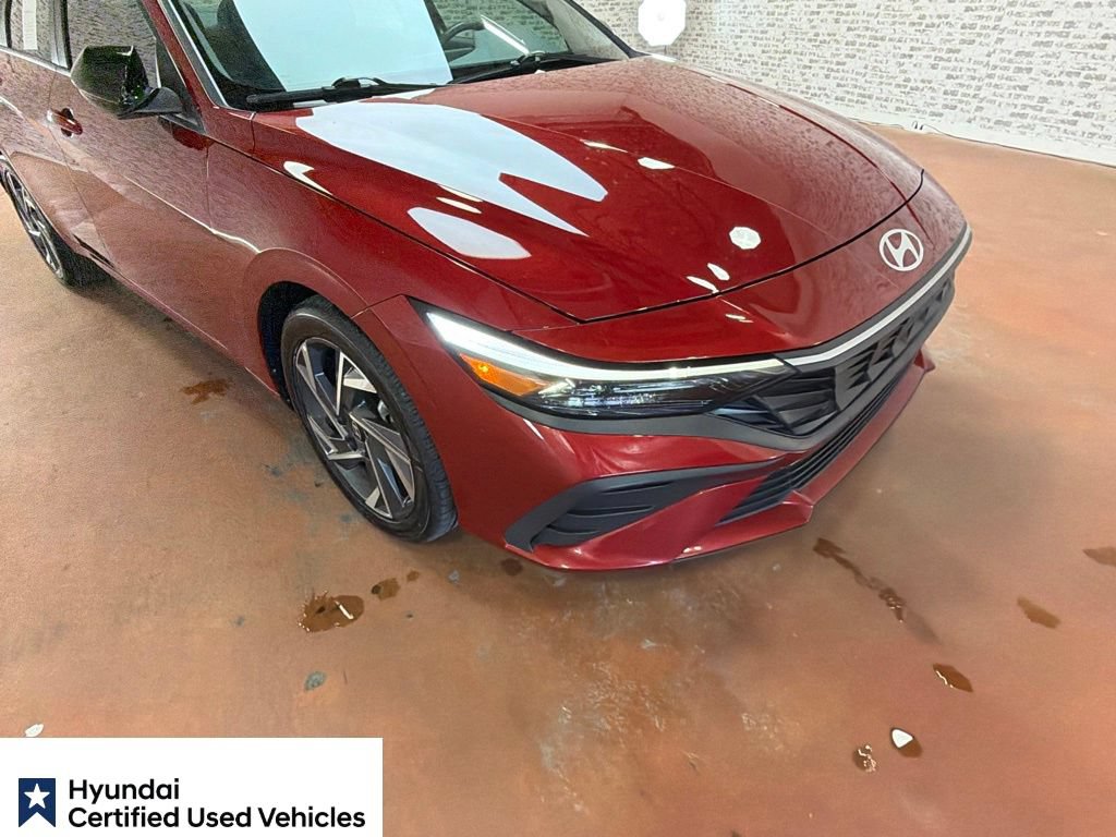 Used 2025 Hyundai Elantra Sport FWD image 12