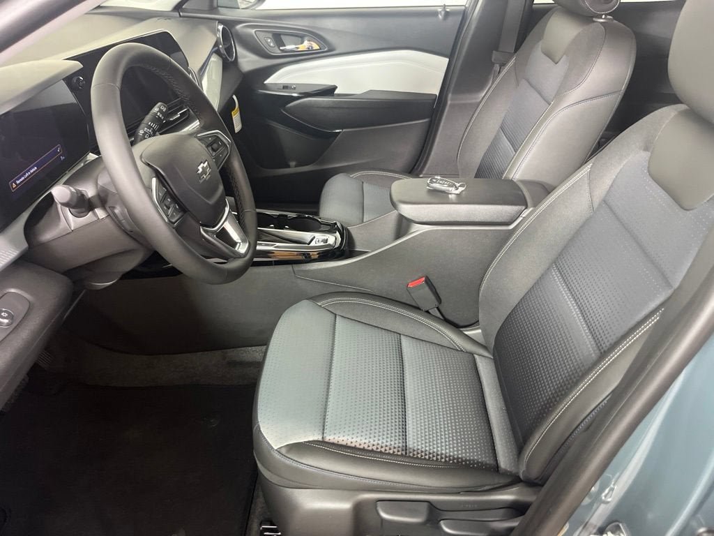 New 2026 Chevrolet Trax LT w/ Driver Confidence Package FWD image 15
