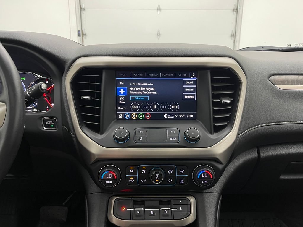 Used 2021 GMC Acadia Denali w/ Denali Technology Package FWD image 27