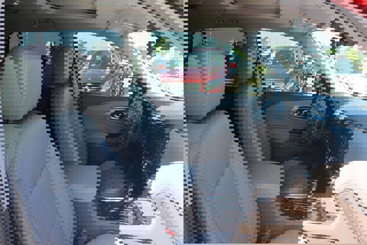 Used 2019 Chevrolet Traverse LT w/ LT Premium Package image 14