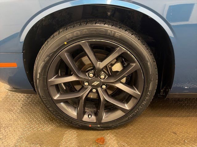 Used 2021 Dodge Challenger SXT w/ Blacktop Package RWD image 32