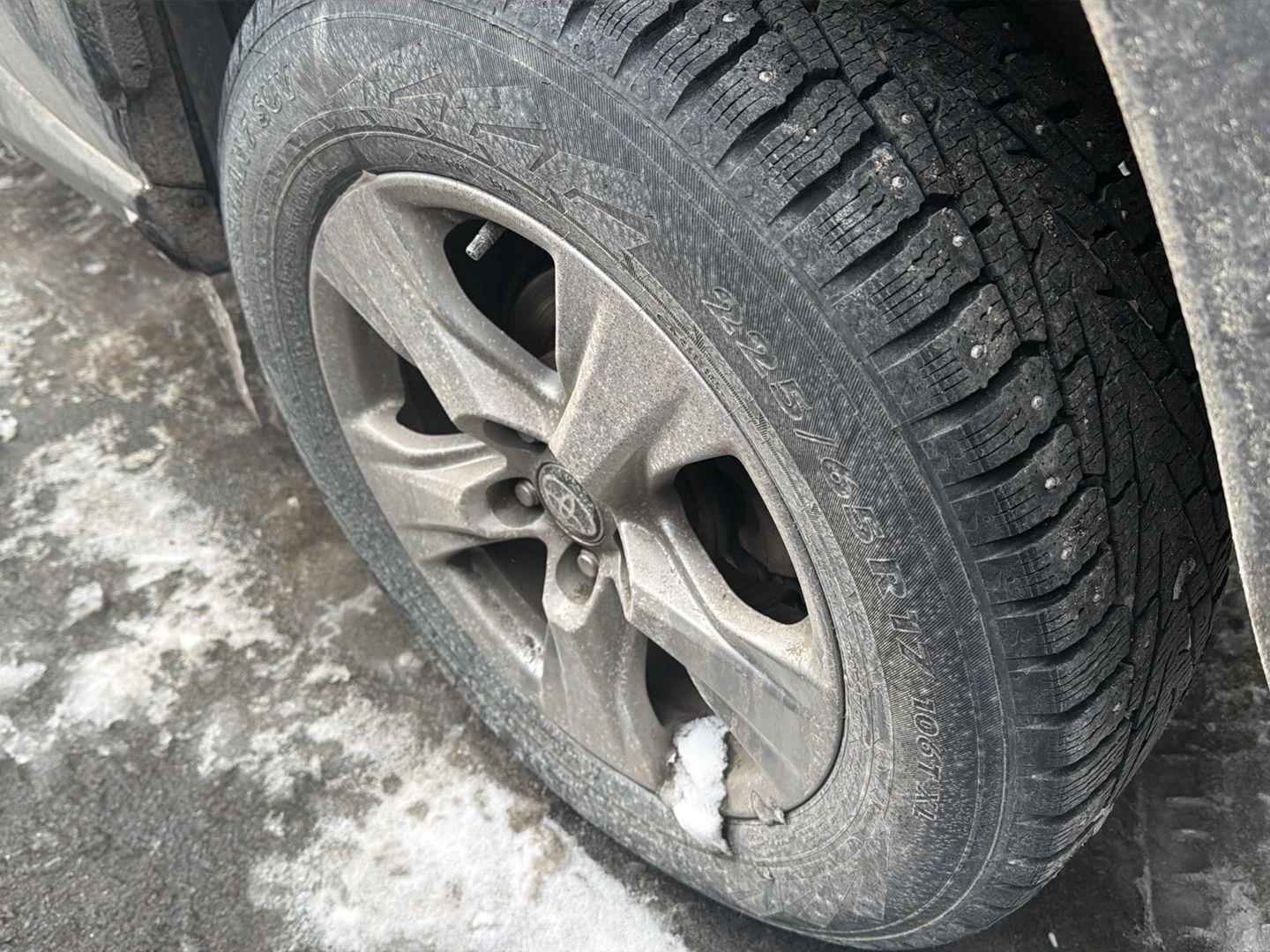 Used 2023 Toyota RAV4 XLE w/ XLE Grade Weather Package image 10