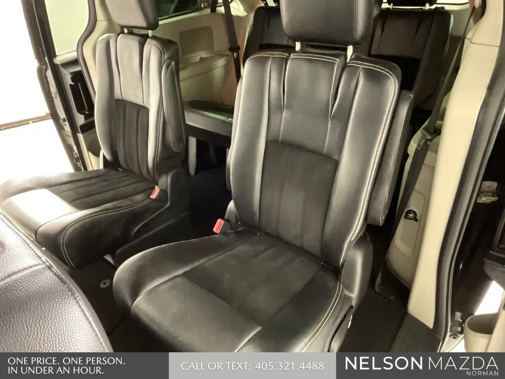 Used 2018 Dodge Grand Caravan SXT image 24