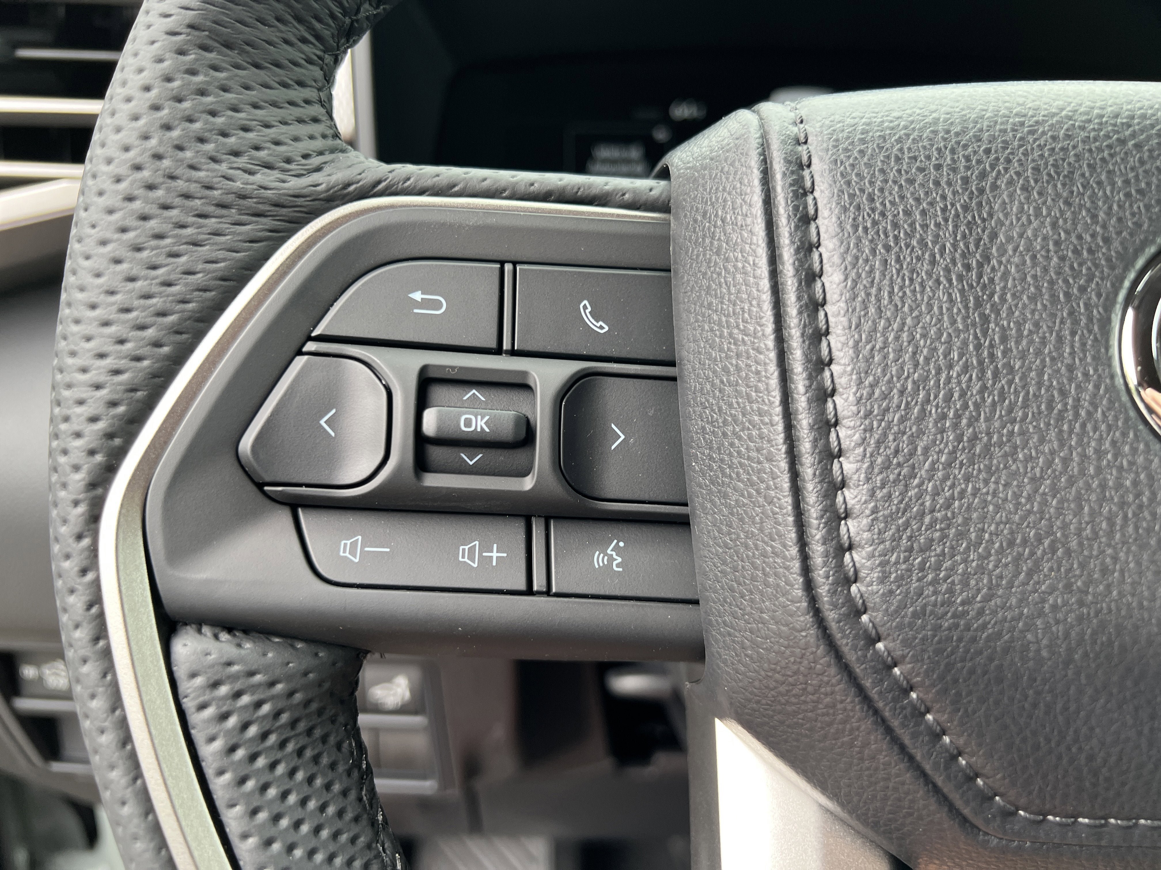 New 2026 Toyota Tundra Limited AWD/4WD image 18