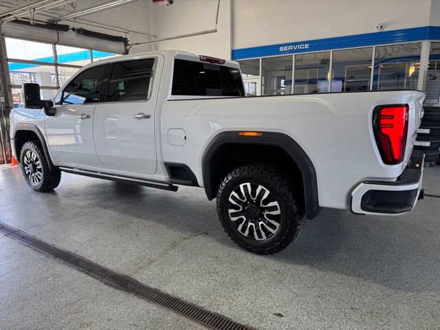 Used 2025 GMC Sierra 2500 Denali Ultimate AWD/4WD image 5