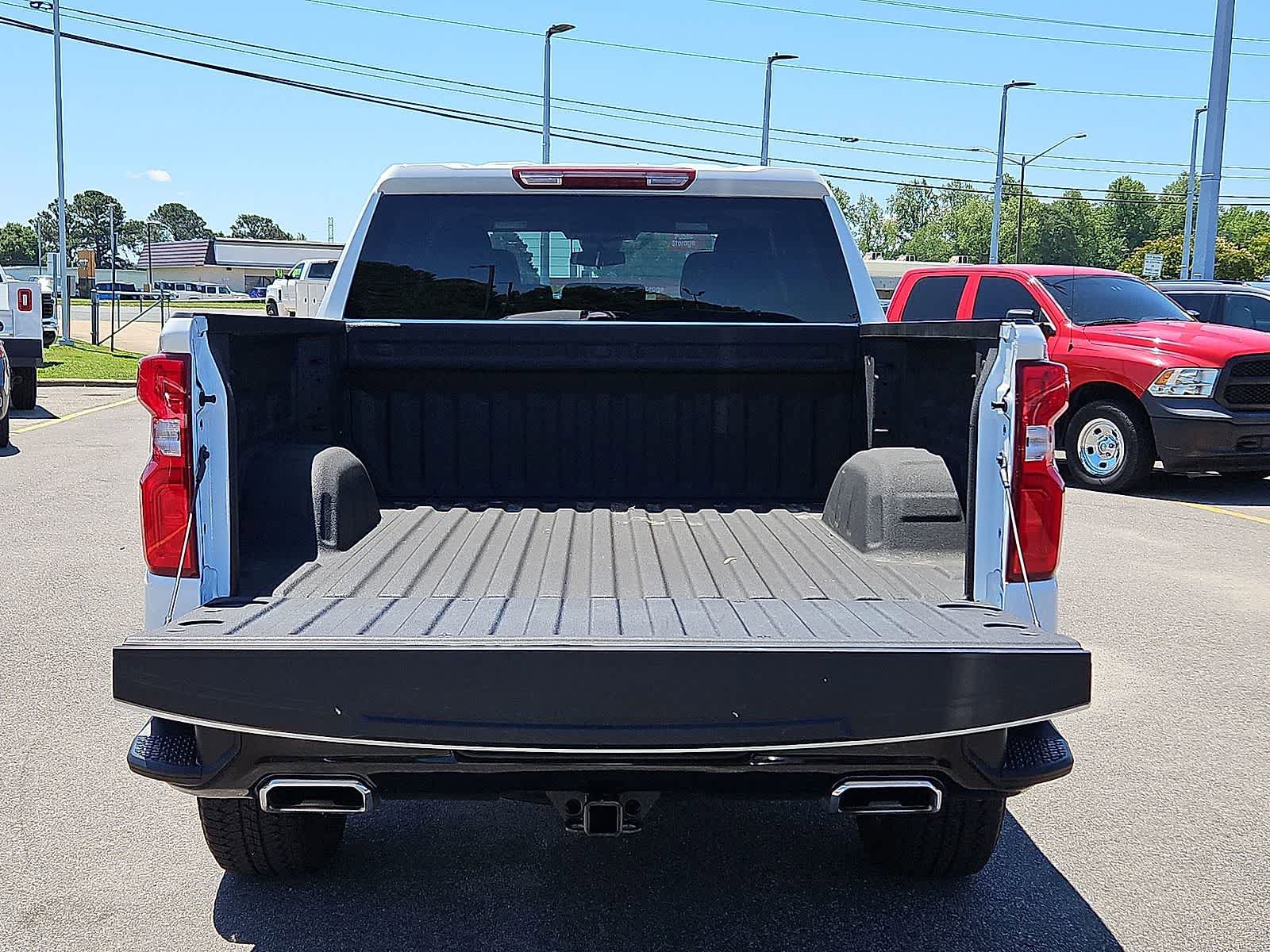Used 2025 Chevrolet Silverado 1500 LT Trail Boss AWD/4WD image 31