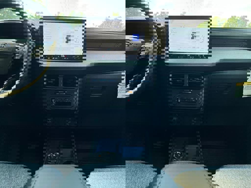 New 2025 Ford Maverick XLT w/ XLT Luxury Package image 25