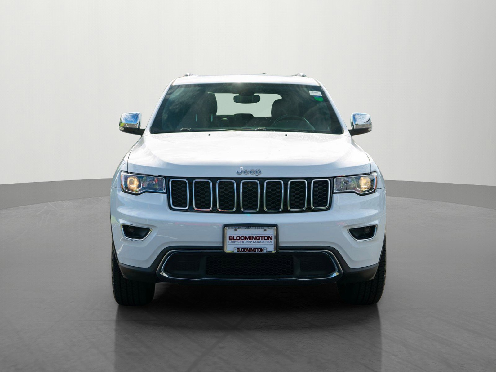 Used 2020 Jeep Grand Cherokee Limited w/ Luxury Group II AWD/4WD image 2