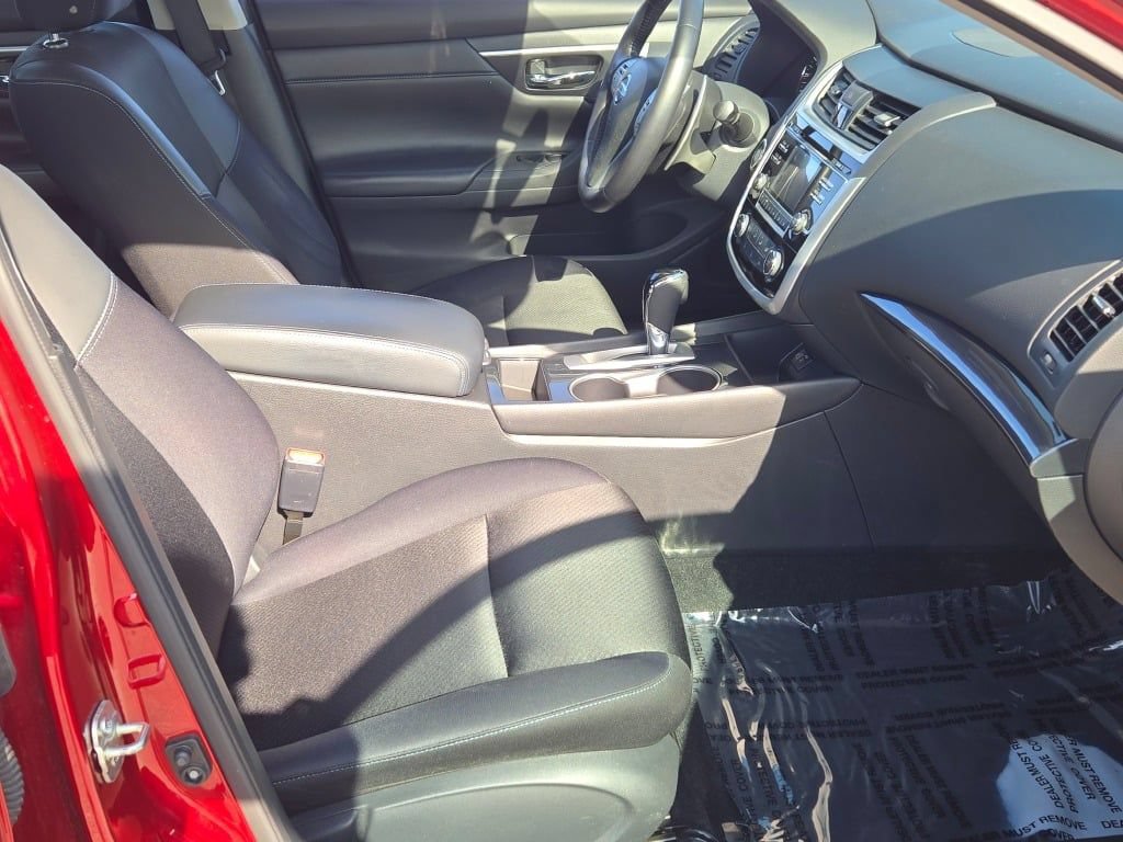 Used 2018 Nissan Altima 2.5 SR FWD image 5