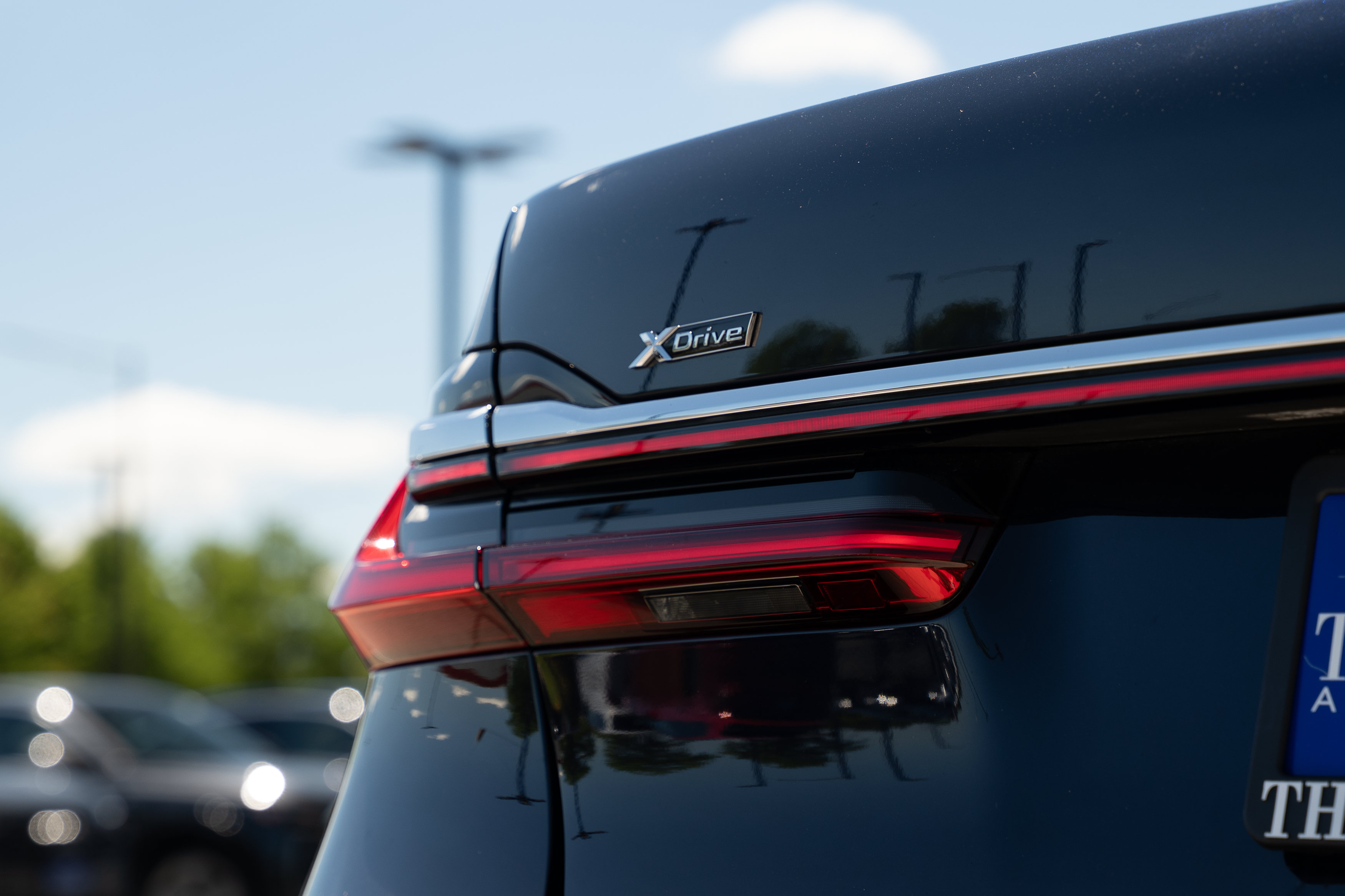 Used 2020 BMW 750i xDrive w/ Autobahn Package AWD/4WD image 33