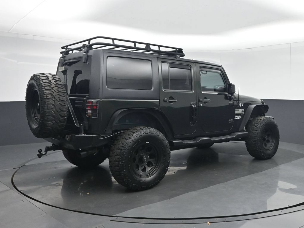 Used 2012 Jeep Wrangler Unlimited Sahara AWD/4WD image 7