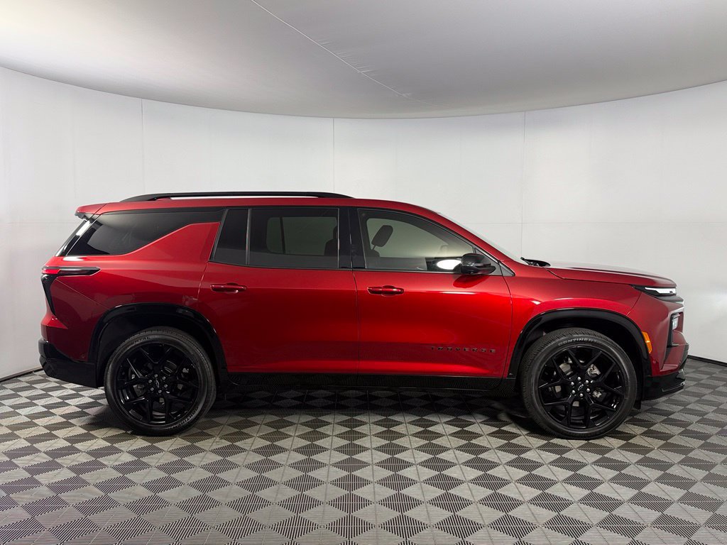 Used 2024 Chevrolet Traverse RS AWD/4WD image 7