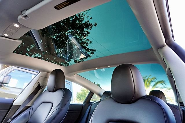Used 2023 Tesla Model 3 Standard Range RWD image 21