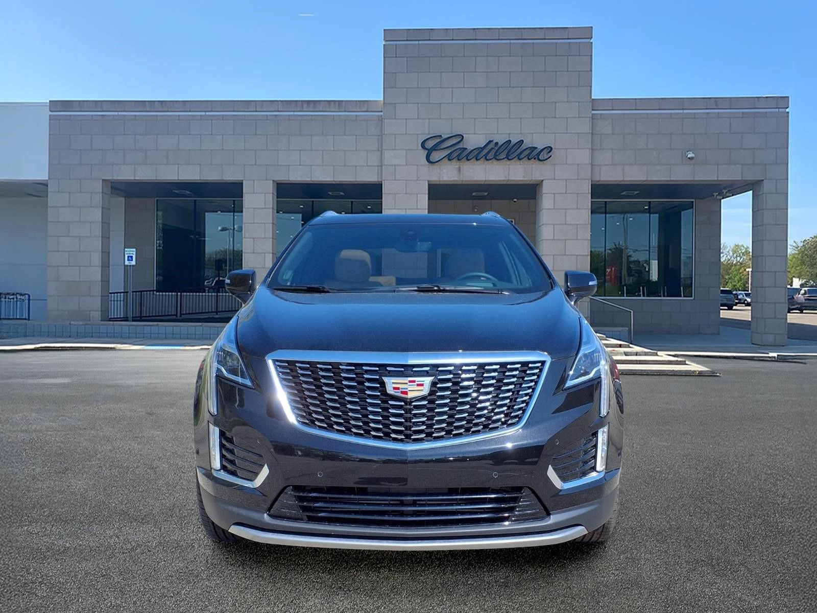 New 2026 Cadillac XT5 Premium Luxury w/ LPO, Floor Liner Package AWD/4WD image 2
