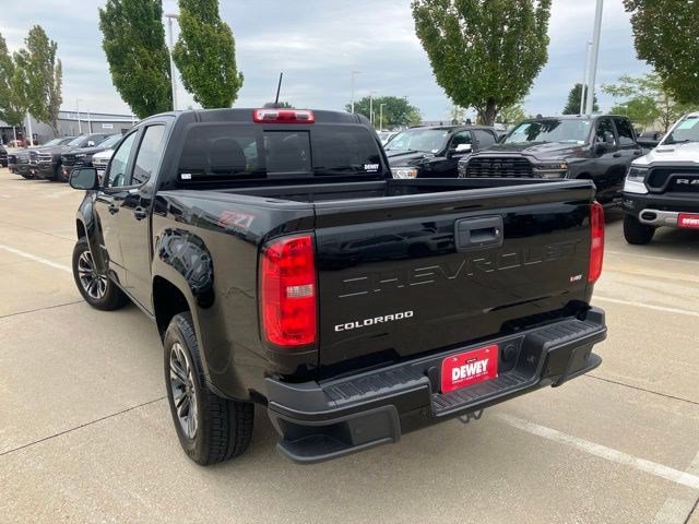 Used 2021 Chevrolet Colorado Z71 AWD/4WD image 9