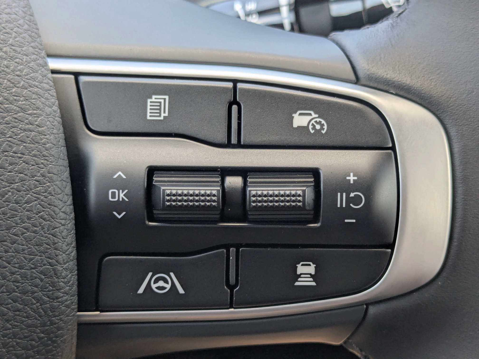 New 2026 Kia K5 GT-Line w/ GT-Line Red Interior Package FWD image 34