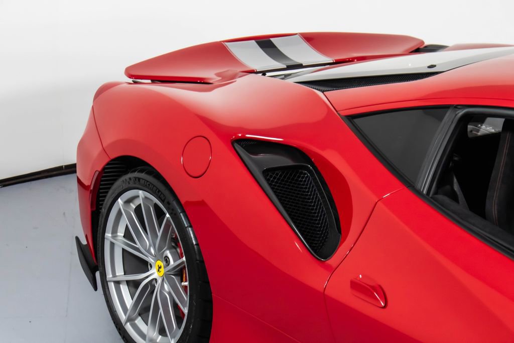 Used 2019 Ferrari 488 Pista Coupe image 12