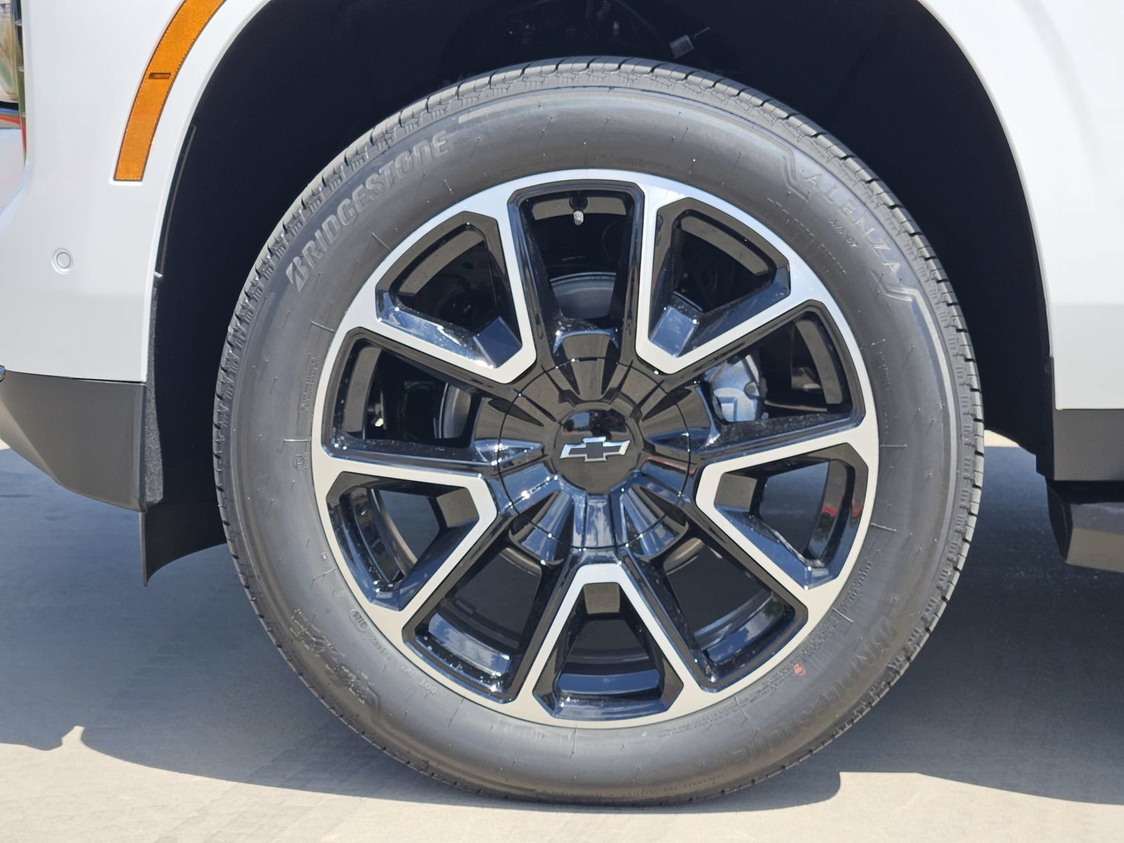 New 2026 Chevrolet Suburban RST AWD/4WD image 12