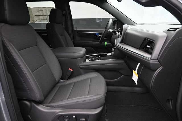 New 2026 Chevrolet Tahoe LS w/ LS Custom Edition AWD/4WD image 31