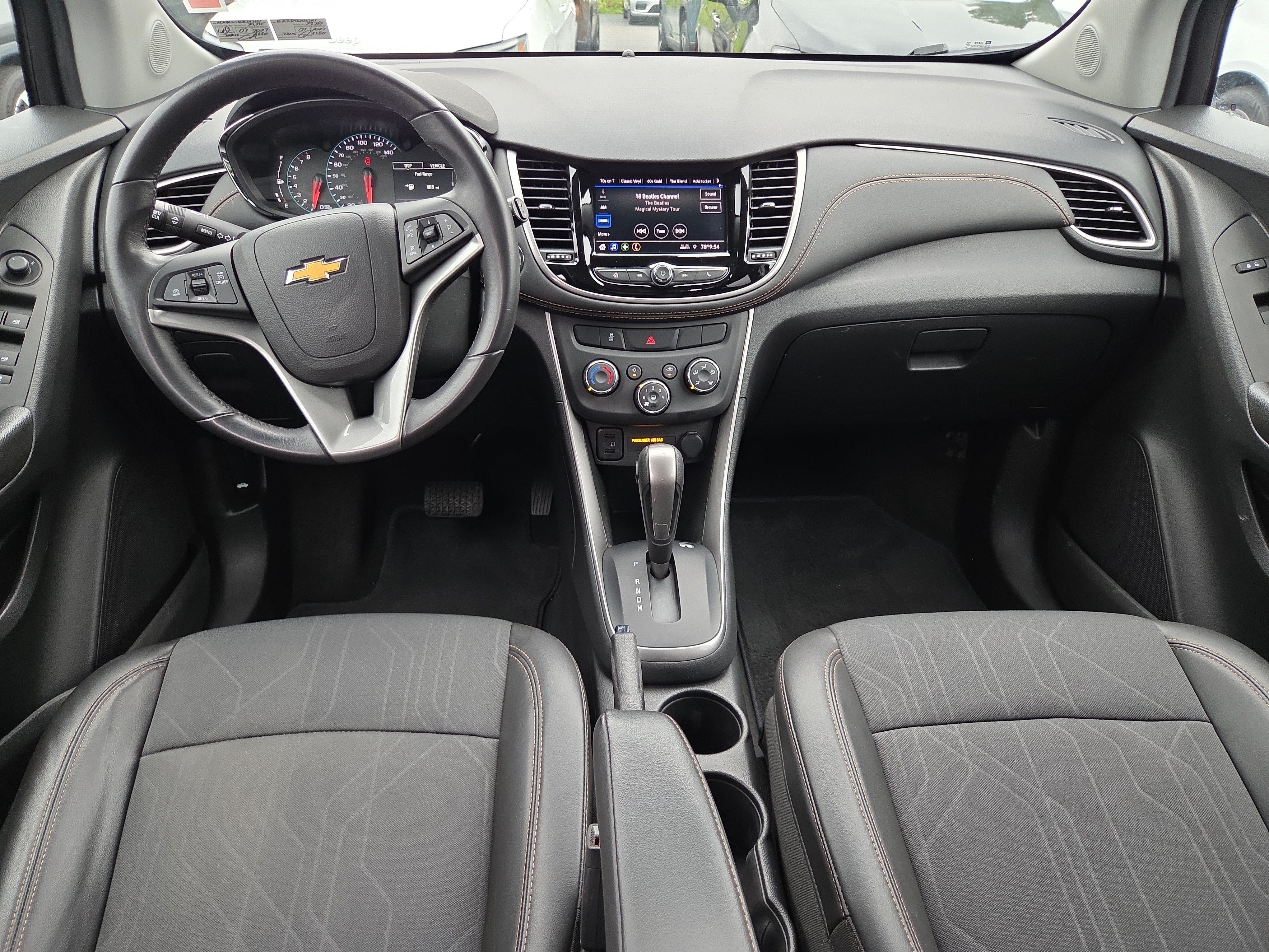 Used 2022 Chevrolet Trax LT w/ Sport Edition FWD image 24