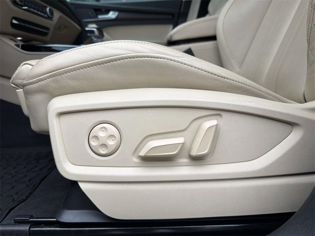 Used 2025 Audi Q5 2.0T Premium Plus w/ Premium Plus Package image 8