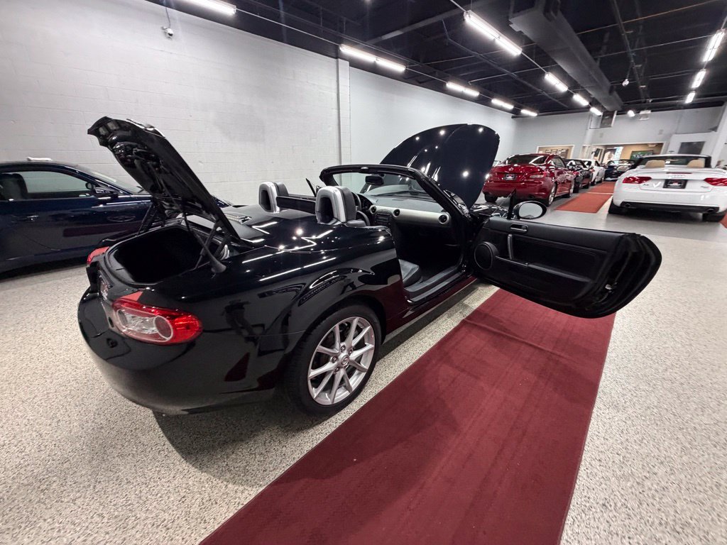 Used 2012 MAZDA MX-5 Miata Grand Touring w/ Premium Pkg RWD image 34