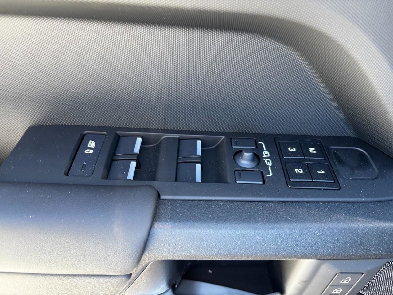 New 2025 Land Rover Defender 110 V8 image 35