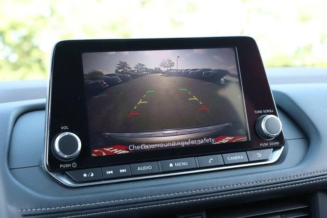 Certified 2023 Nissan Rogue SV FWD image 12