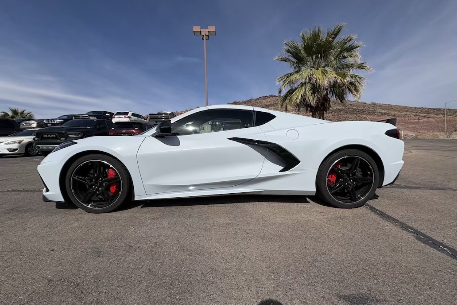 Used 2023 Chevrolet Corvette Stingray Preferred Cpe w/ Z51 Performance Package image 2