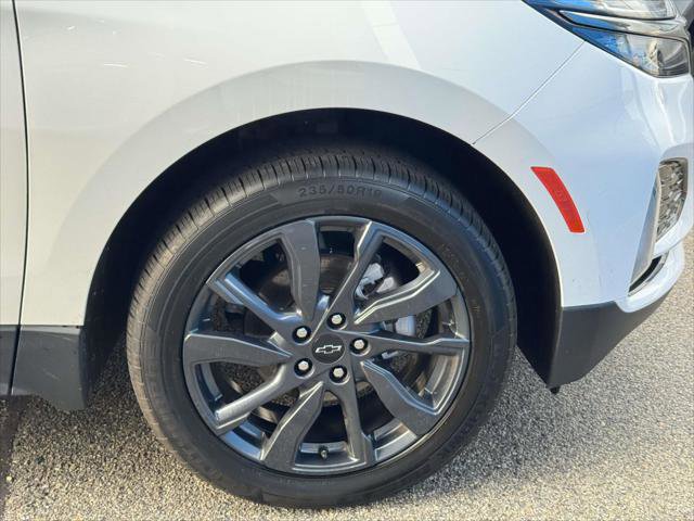 Used 2023 Chevrolet Equinox RS image 7