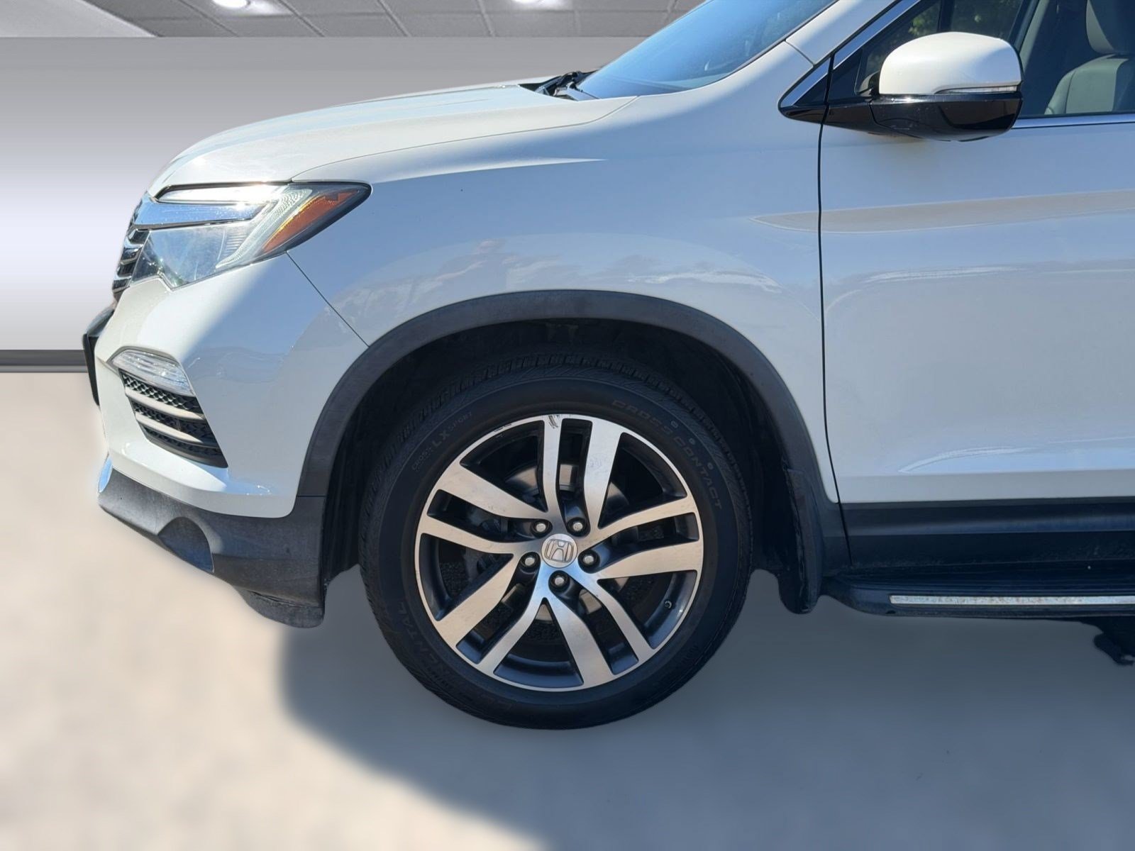 Used 2016 Honda Pilot Elite image 13