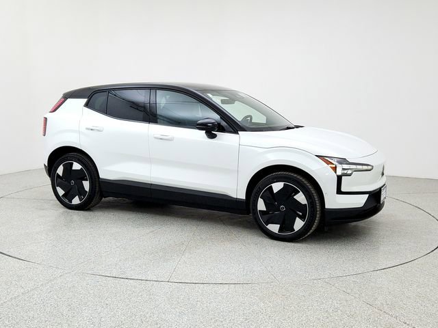New 2026 Volvo EX30 Ultra w/ Protection Package image 3