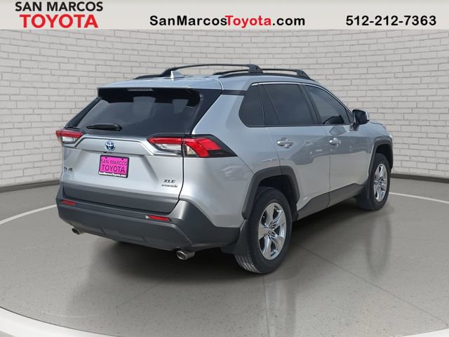 Used 2024 Toyota RAV4 XLE w/ Convenience Package image 5