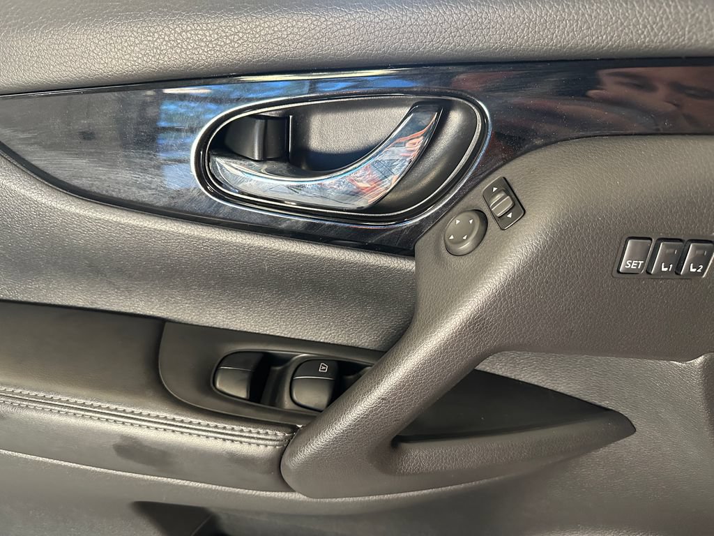 Used 2021 Nissan Rogue Sport SL w/ Premium Package AWD/4WD image 19