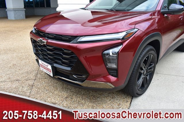 Used 2024 Chevrolet Trax ACTIV w/ Sunroof Package FWD image 42
