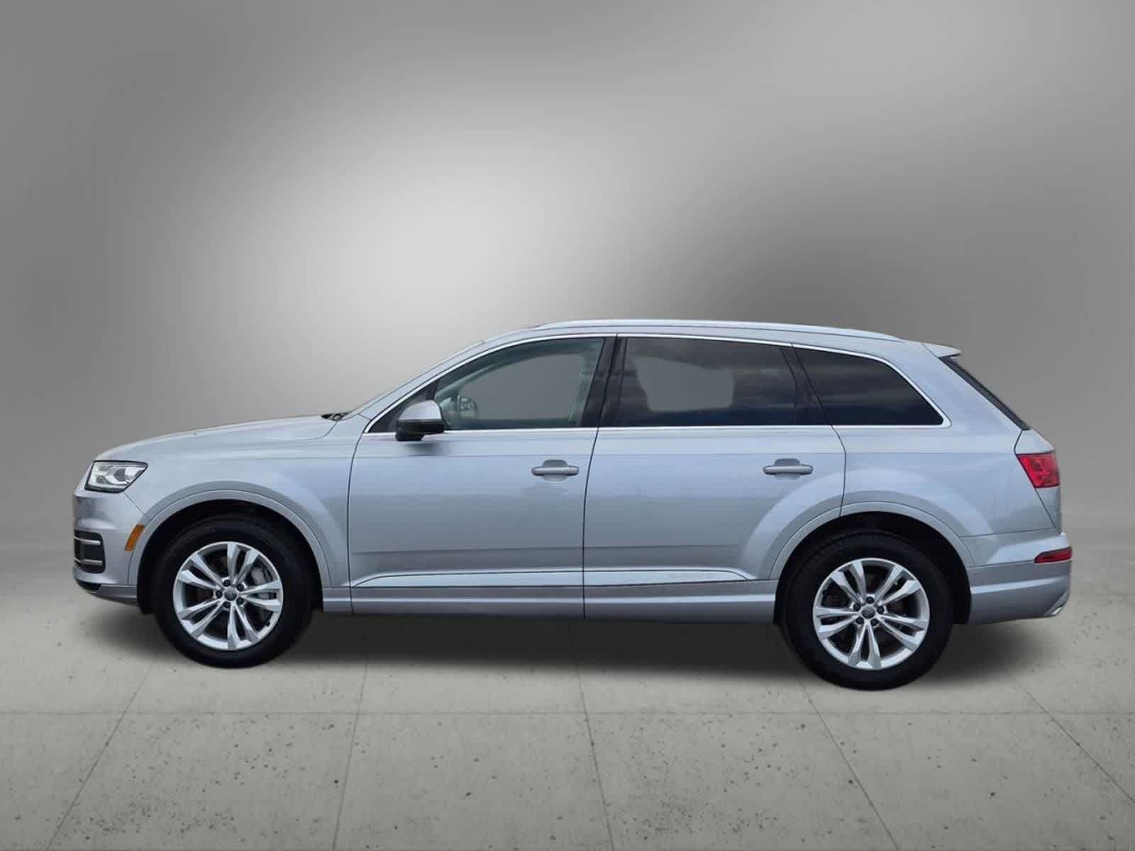 Used 2019 Audi Q7 3.0T Premium w/ Convenience Package AWD/4WD image 3