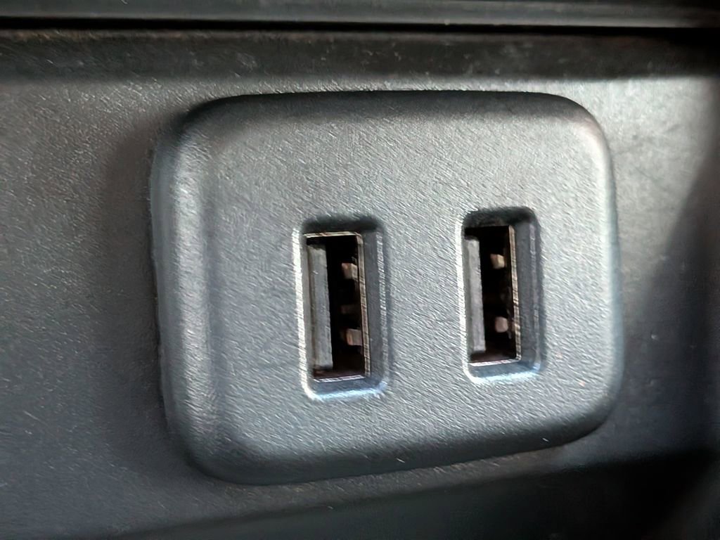 Used 2018 GMC Yukon Denali w/ Denali Ultimate Package image 24