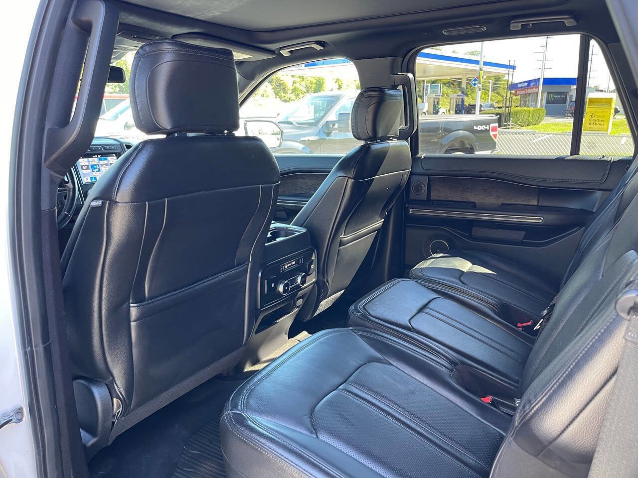 Used 2018 Ford Expedition Max Limited w/ Equipment Group 302A image 29