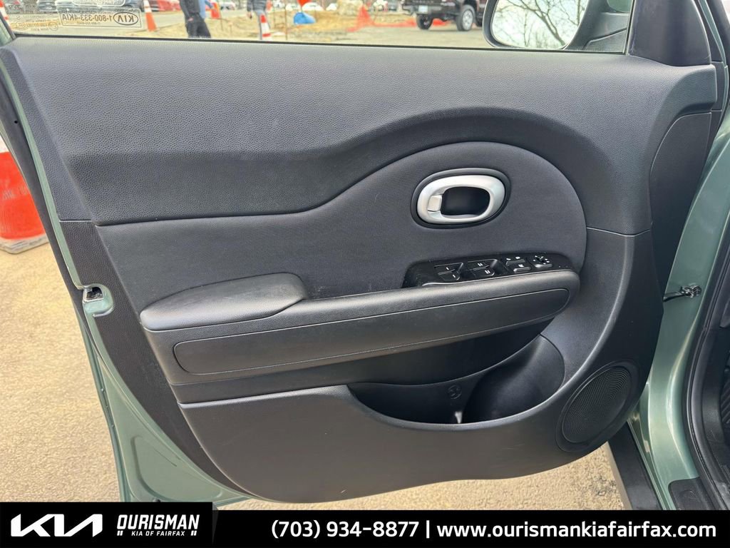 Used 2014 Kia Soul image 23