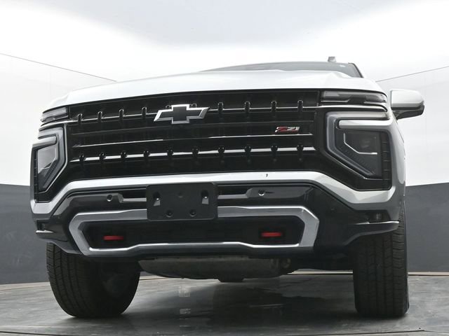 Used 2025 Chevrolet Suburban Z71 AWD/4WD image 37