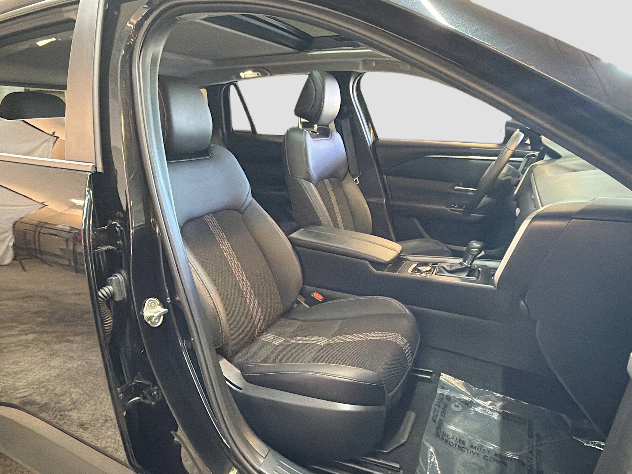 Used 2025 MAZDA CX-50 AWD 2.5 S w/ Premium Package image 33