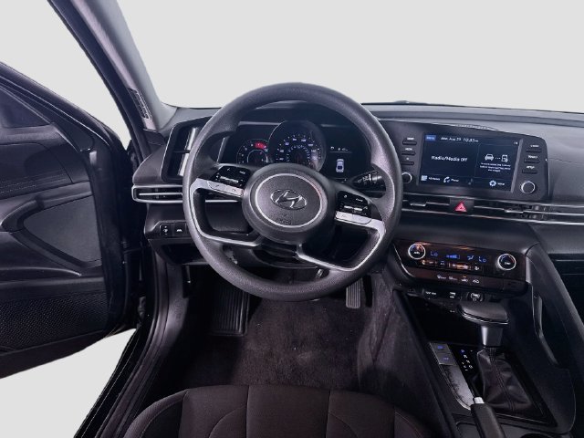 Used 2021 Hyundai Elantra SEL w/ Cargo Package FWD image 16