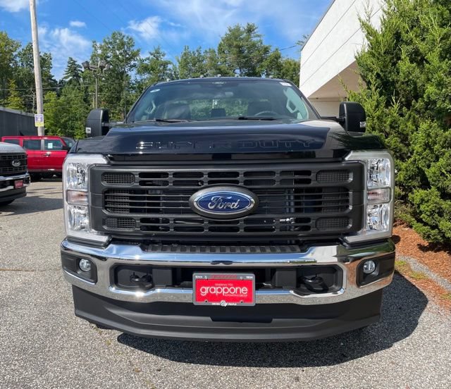 New 2026 Ford F250 XL w/ XL Chrome Package AWD/4WD image 3