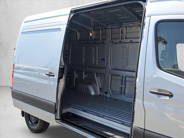 Certified 2025 Mercedes-Benz Sprinter 2500 image 17