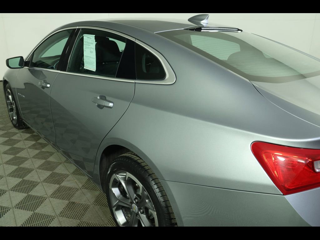 Used 2024 Chevrolet Malibu LT FWD image 17