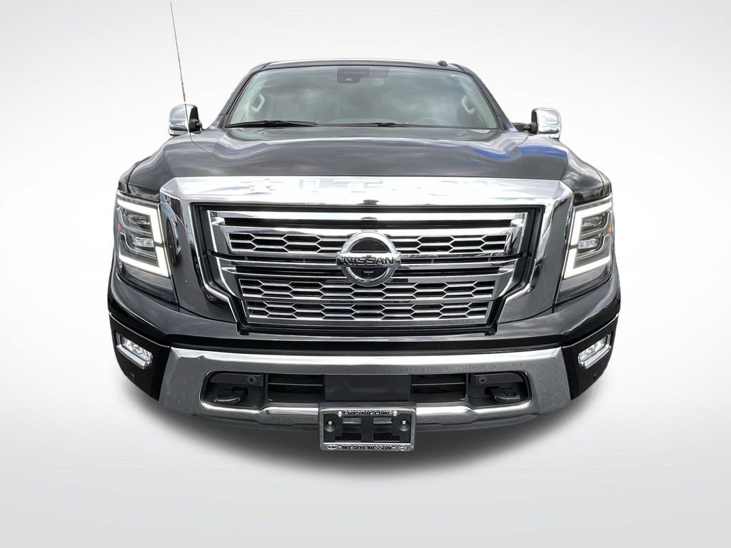 Used 2020 Nissan Titan SL w/ Moonroof Package image 12