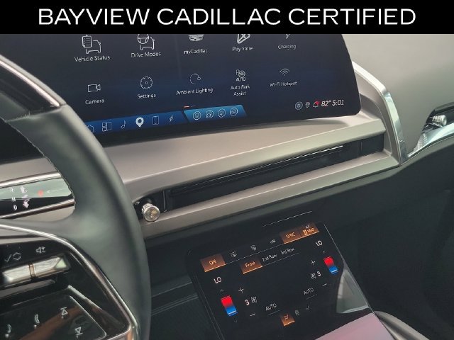 Certified 2026 Cadillac Vistiq Platinum w/ LPO, Floor Liner Package AWD/4WD image 29